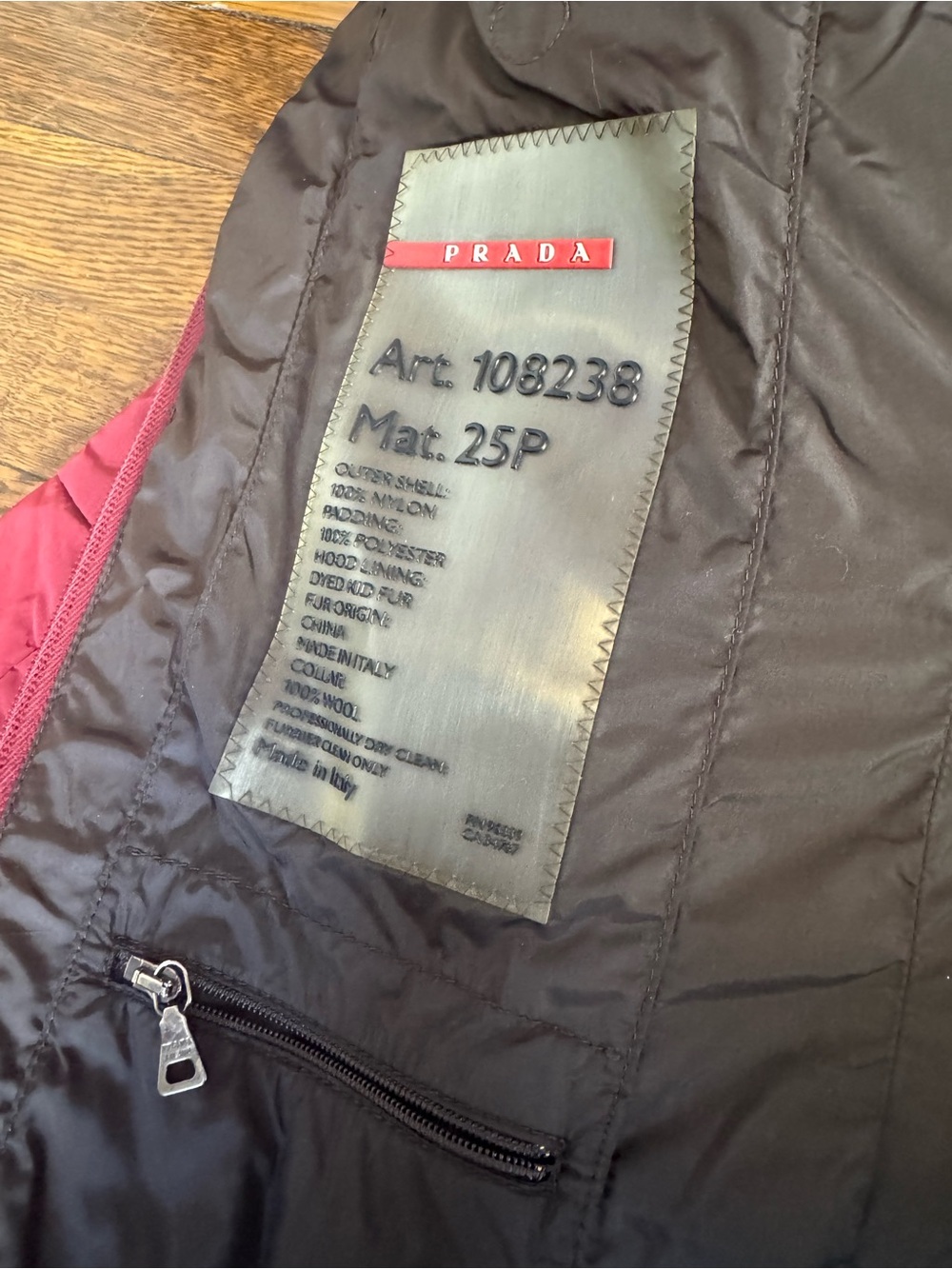 Prada red parka jacket with hood - Picture 5 of 16